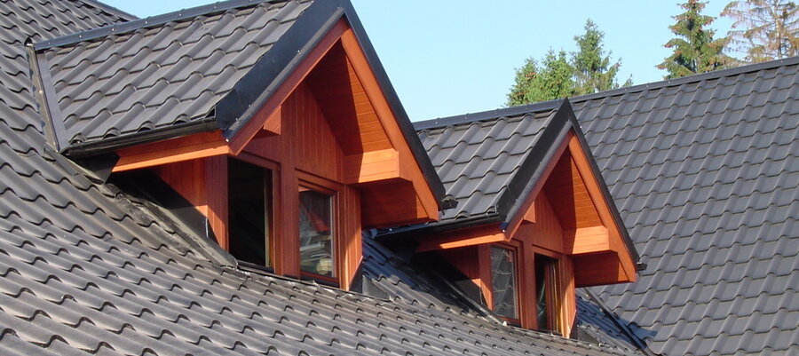 výroba drevených krovov a pokládka strechy